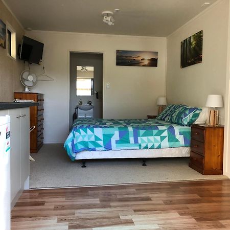 Отель Hahei Retreat Экстерьер фото